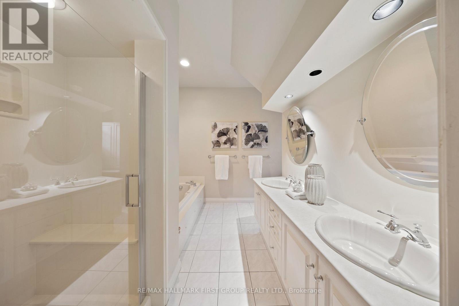 257 Roseland Crescent