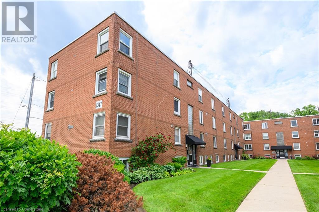 1347 Lakeshore Road Unit 24