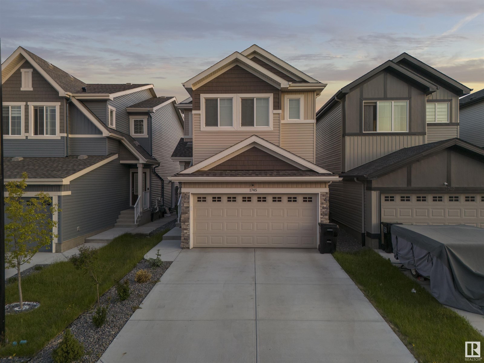 1745 Erker Wy Nw