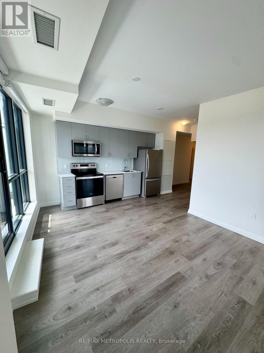 411 325 Yorkland Boulevard