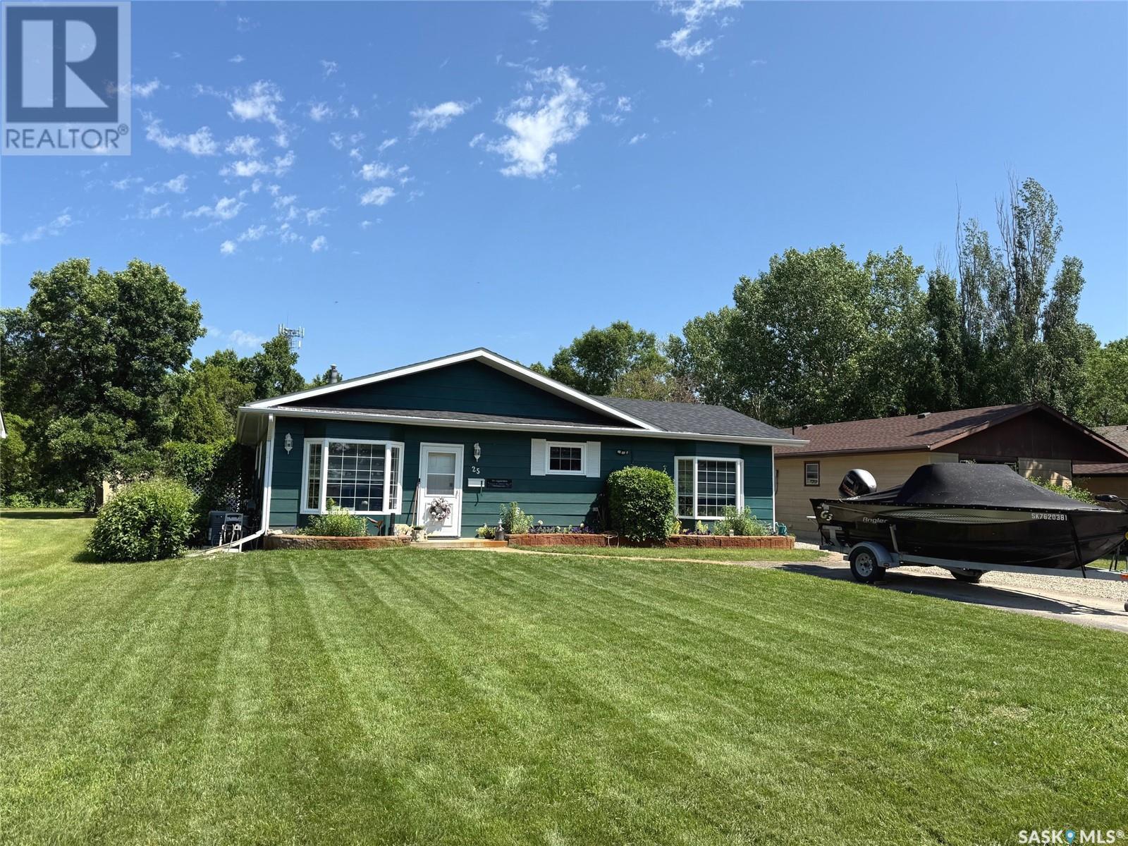 25 Katepwa Avenue