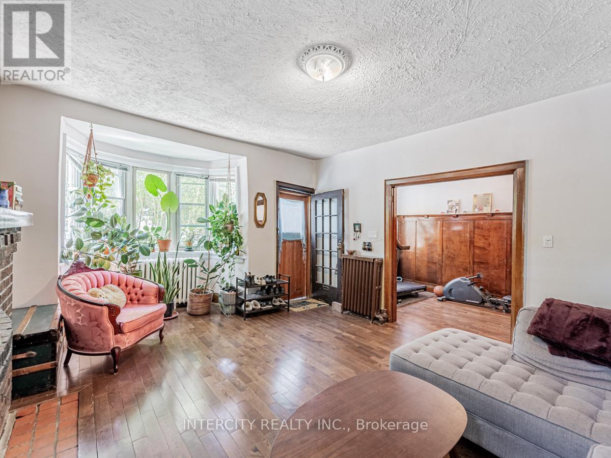 111 Alberta Avenue