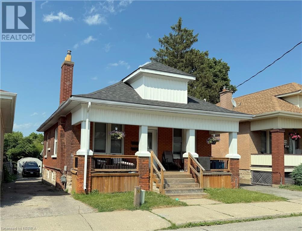 161 Dundas Street