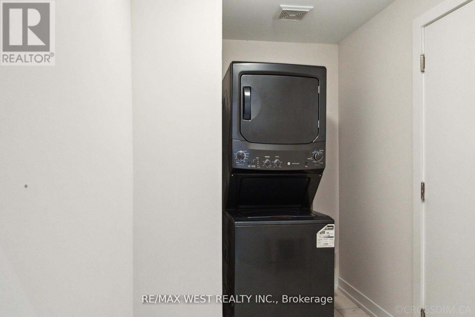 147 Salterton Circle