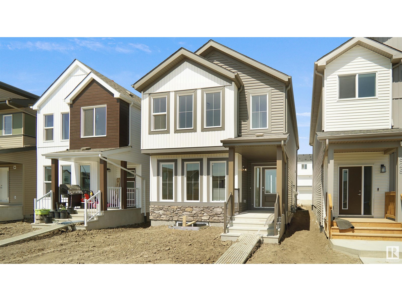 18235 85 St Nw