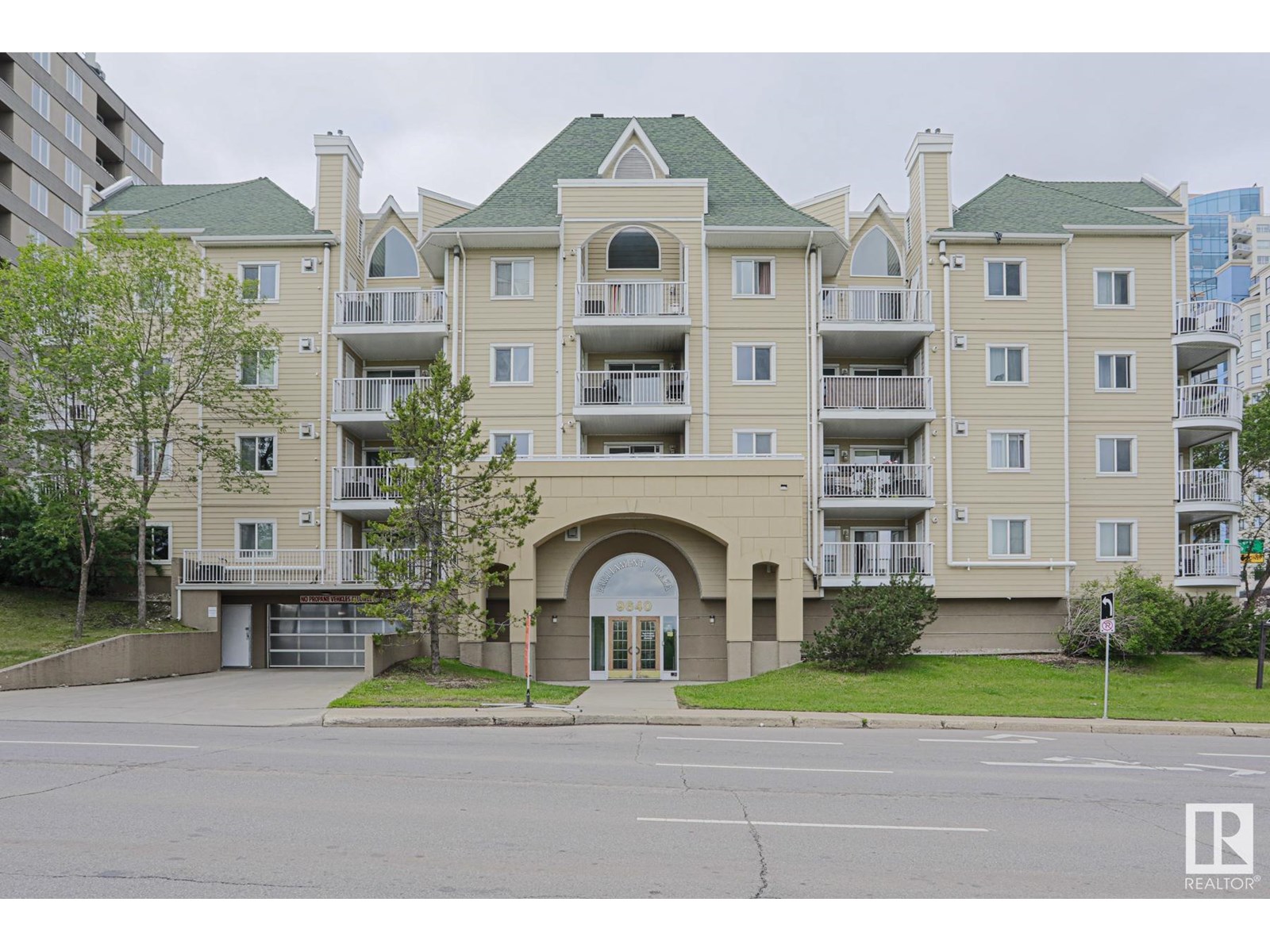 206 9640 105 St Nw