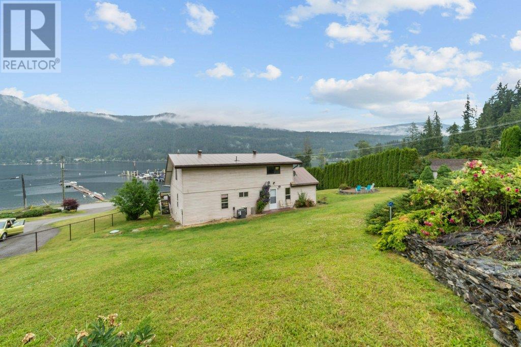 2504 Blind Bay Road