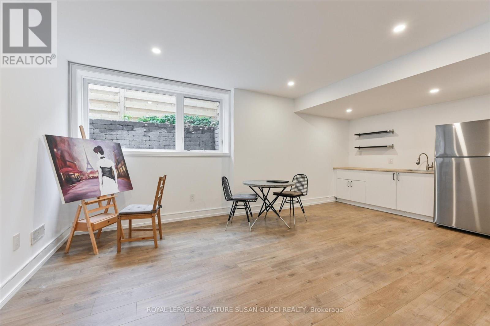 36 Glenshaw Crescent