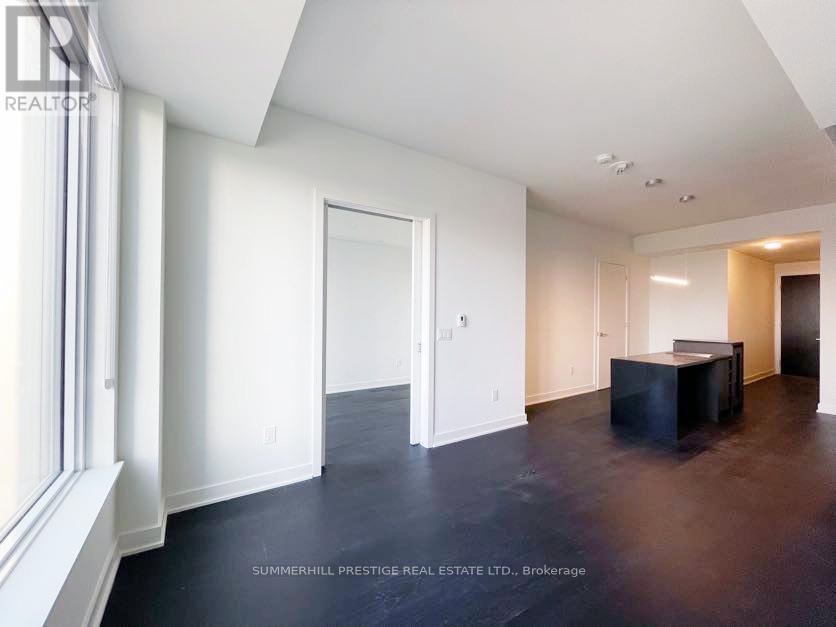 2504 11 Yorkville Avenue