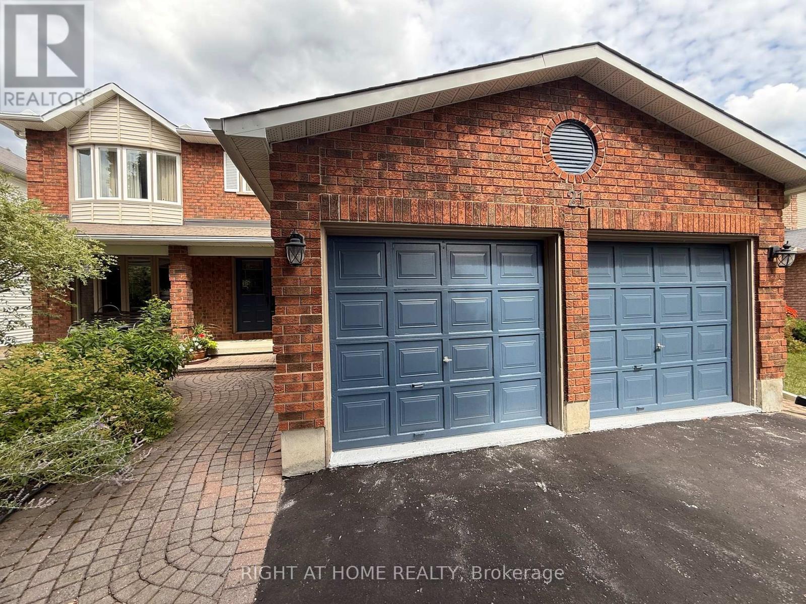 21 Hime Crescent