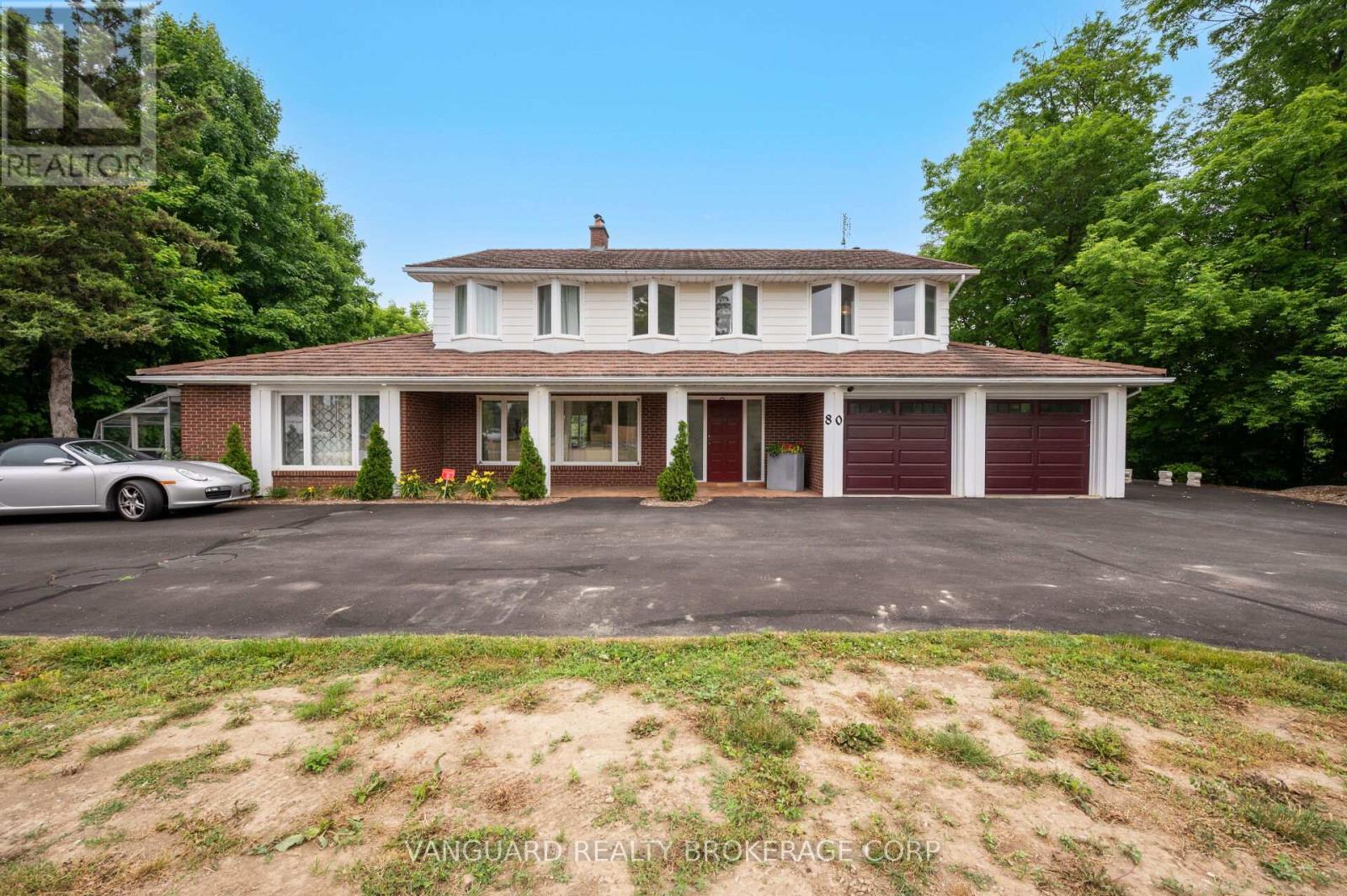 80 Kleins Crescent