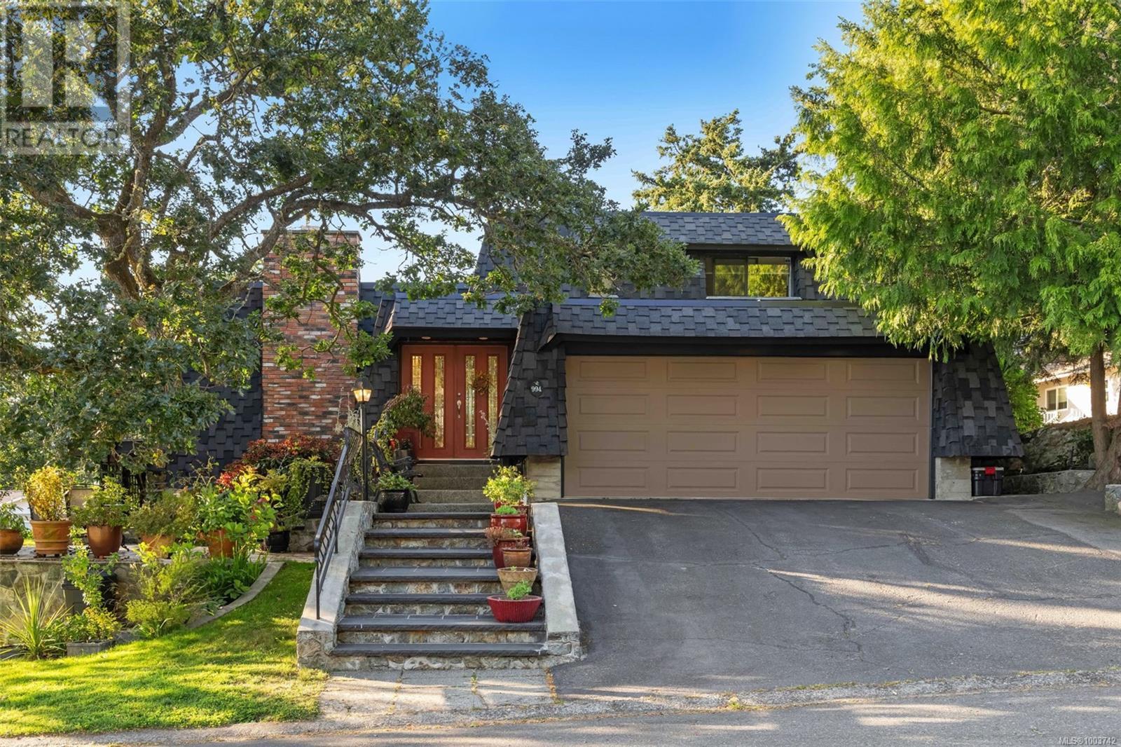 994 Landeen Pl