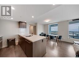 2401 8189 Cambie Street, Image 3