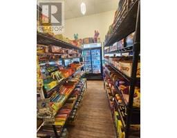 3335 Wesbrook Mall, Image 2