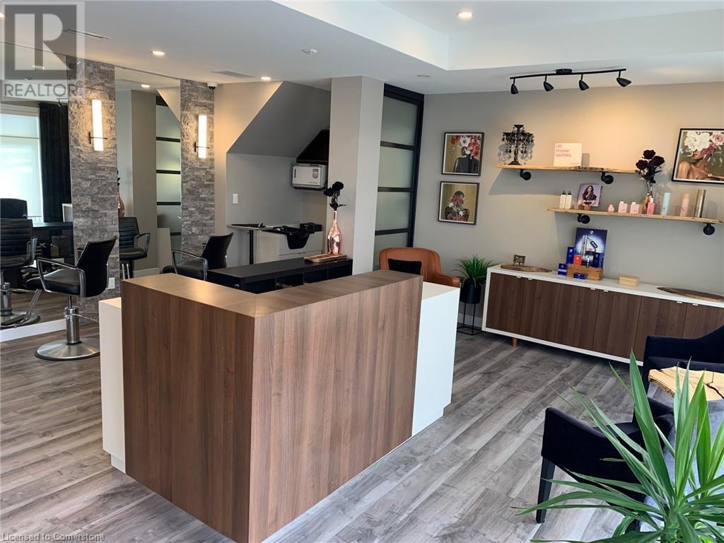 530 North Service Road Unit 4