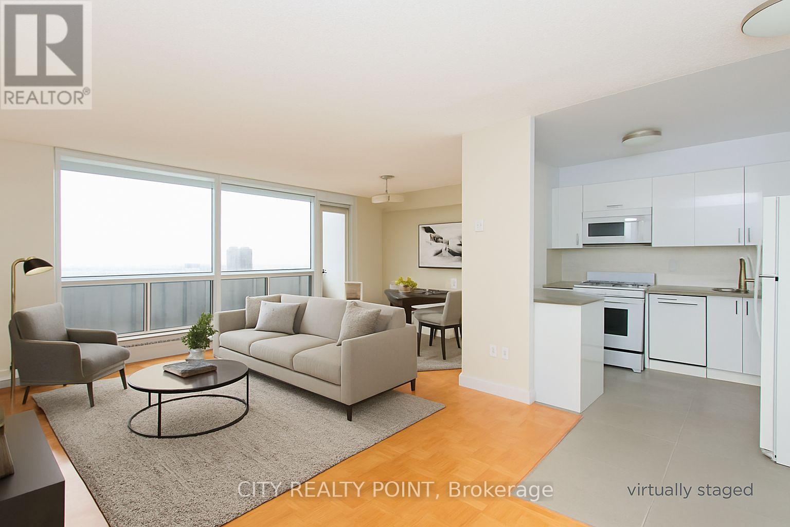 1910 666 Spadina Avenue