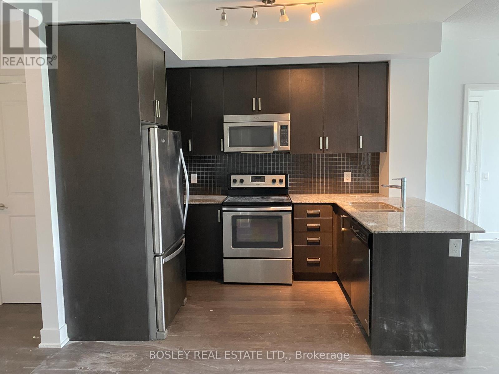 408 7608 Yonge Street