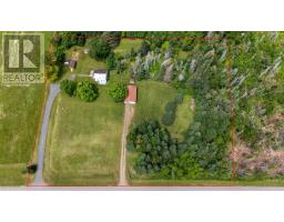 Living room - 2464 Peters Road Rte 324, Alliston, PE C0A1R0 Photo 4