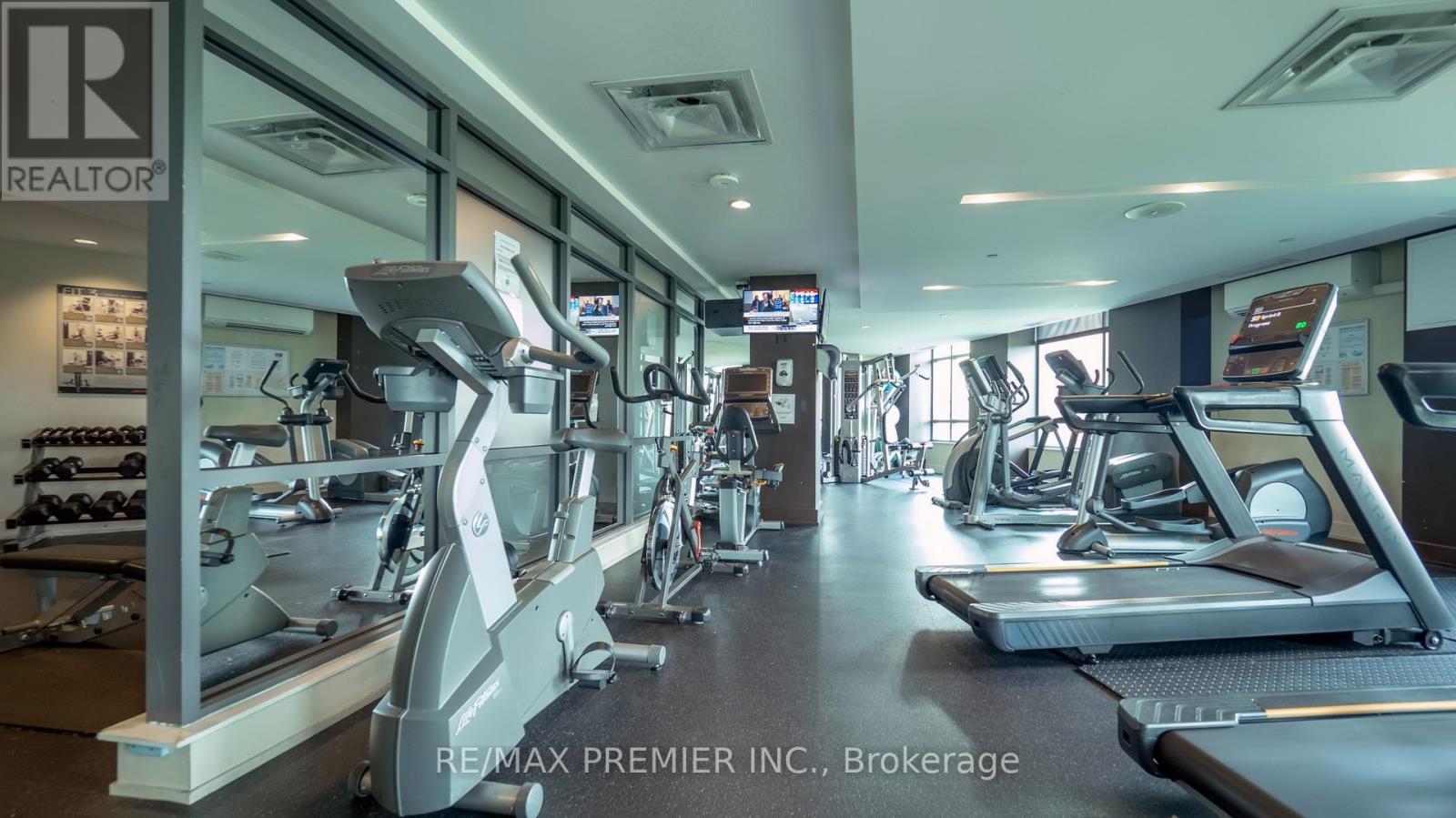 809 235 Sherway Gardens Road