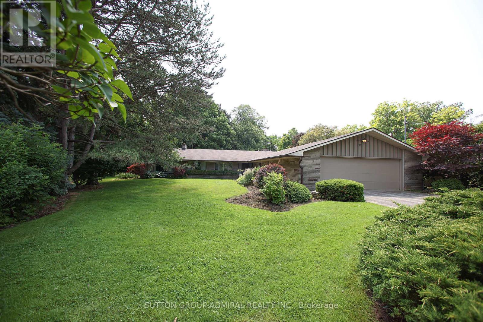 91 Forest Grove Drive