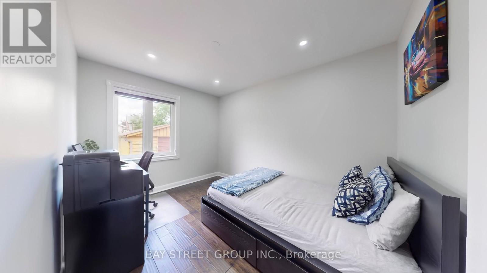 15 Macleod Street