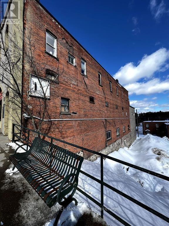 75 Manitoba Street