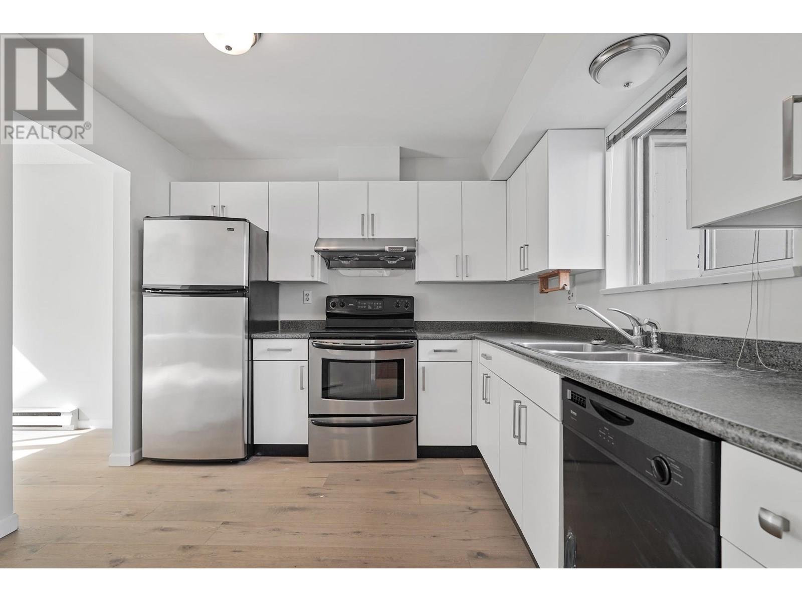17 7400 Minoru Boulevard