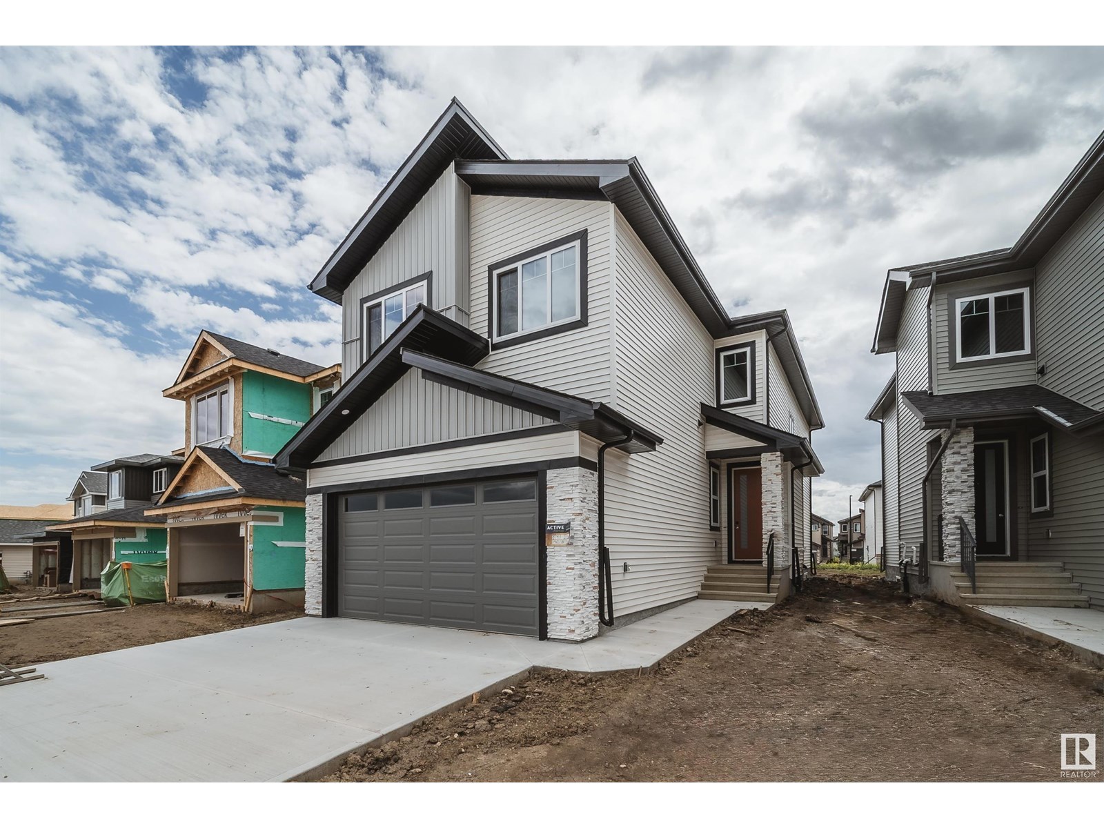 8743 183 Av Nw