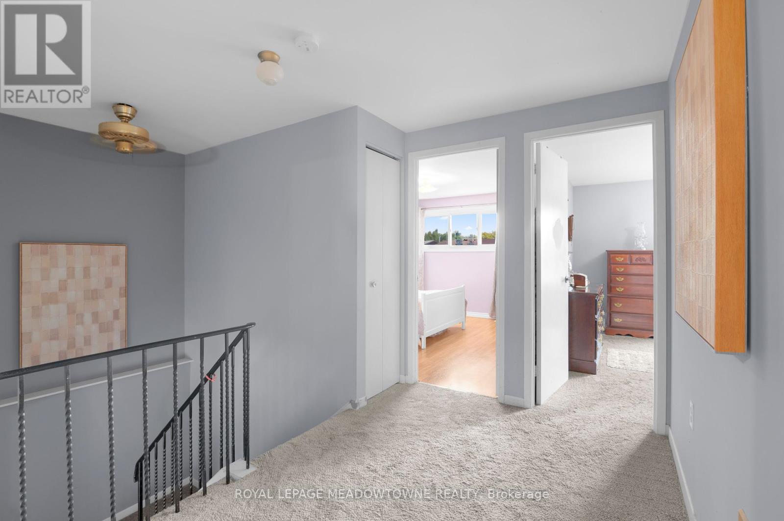 6058 Starfield Crescent