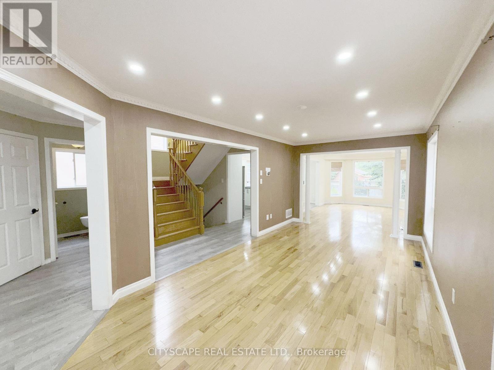 3310 Crimson King Circle