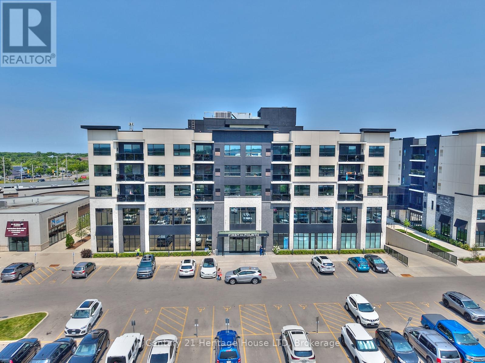 304 300 G Fourth Avenue