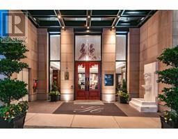 2005 788 Richards Street, Image 3