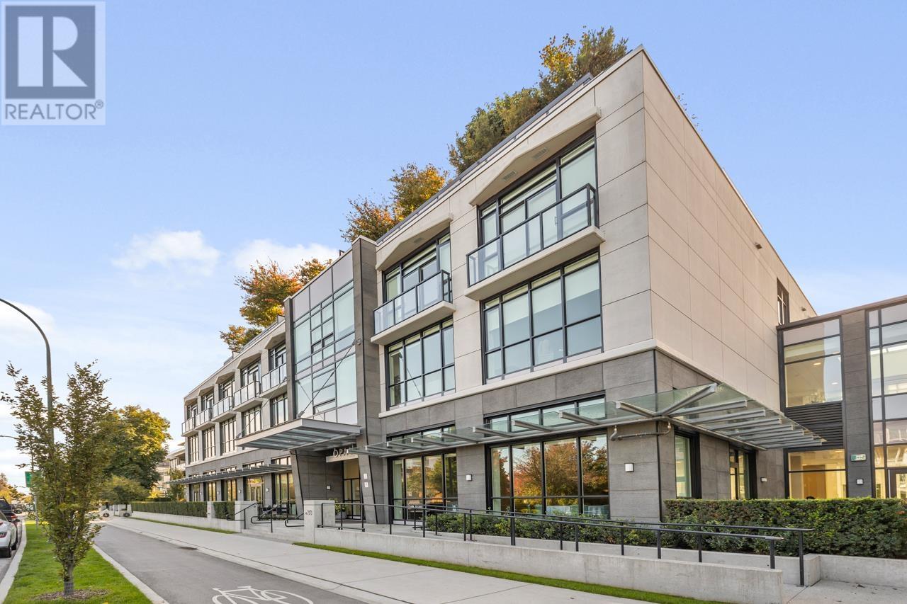 578 438 W King Edward Avenue