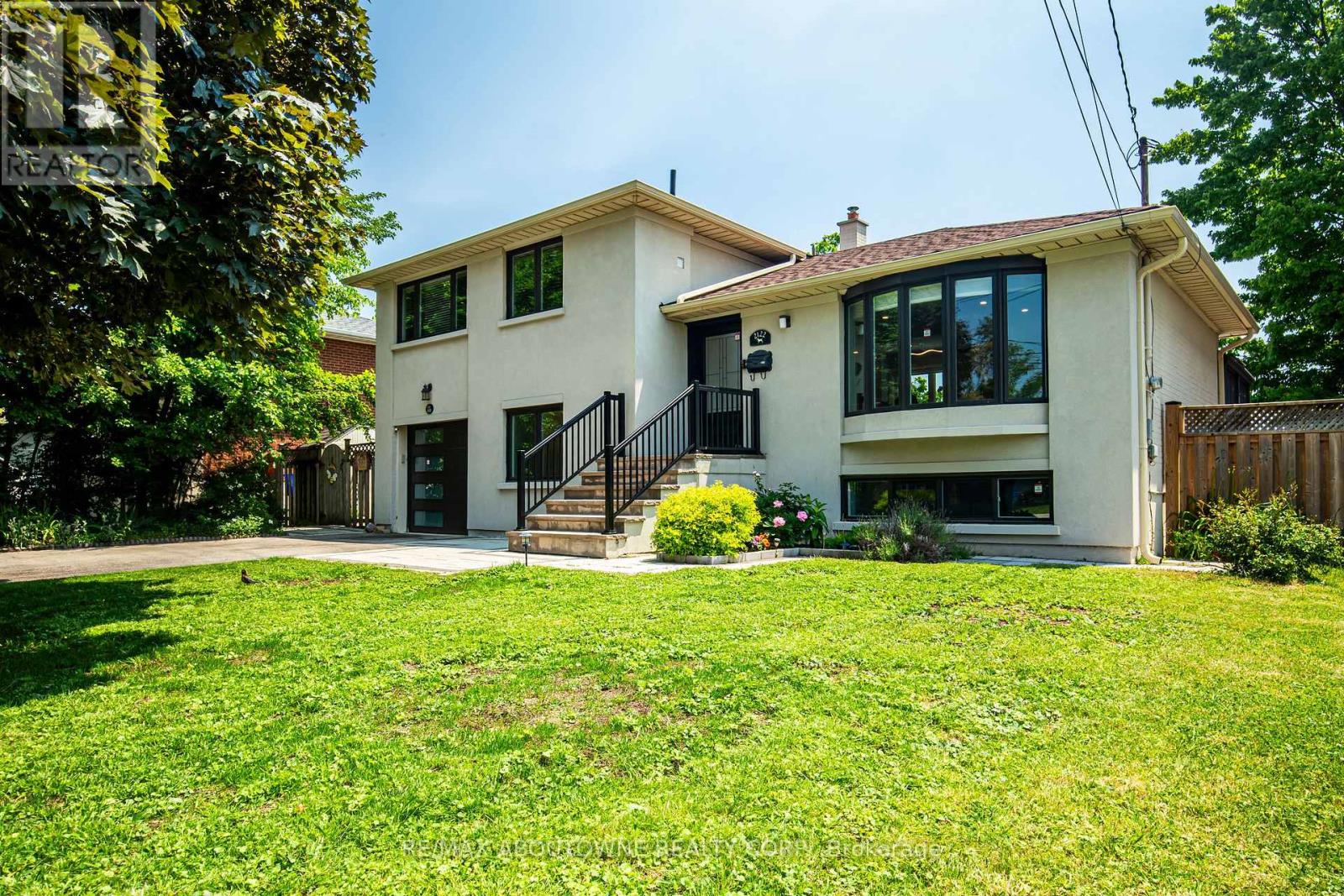 2122 Bridge Road