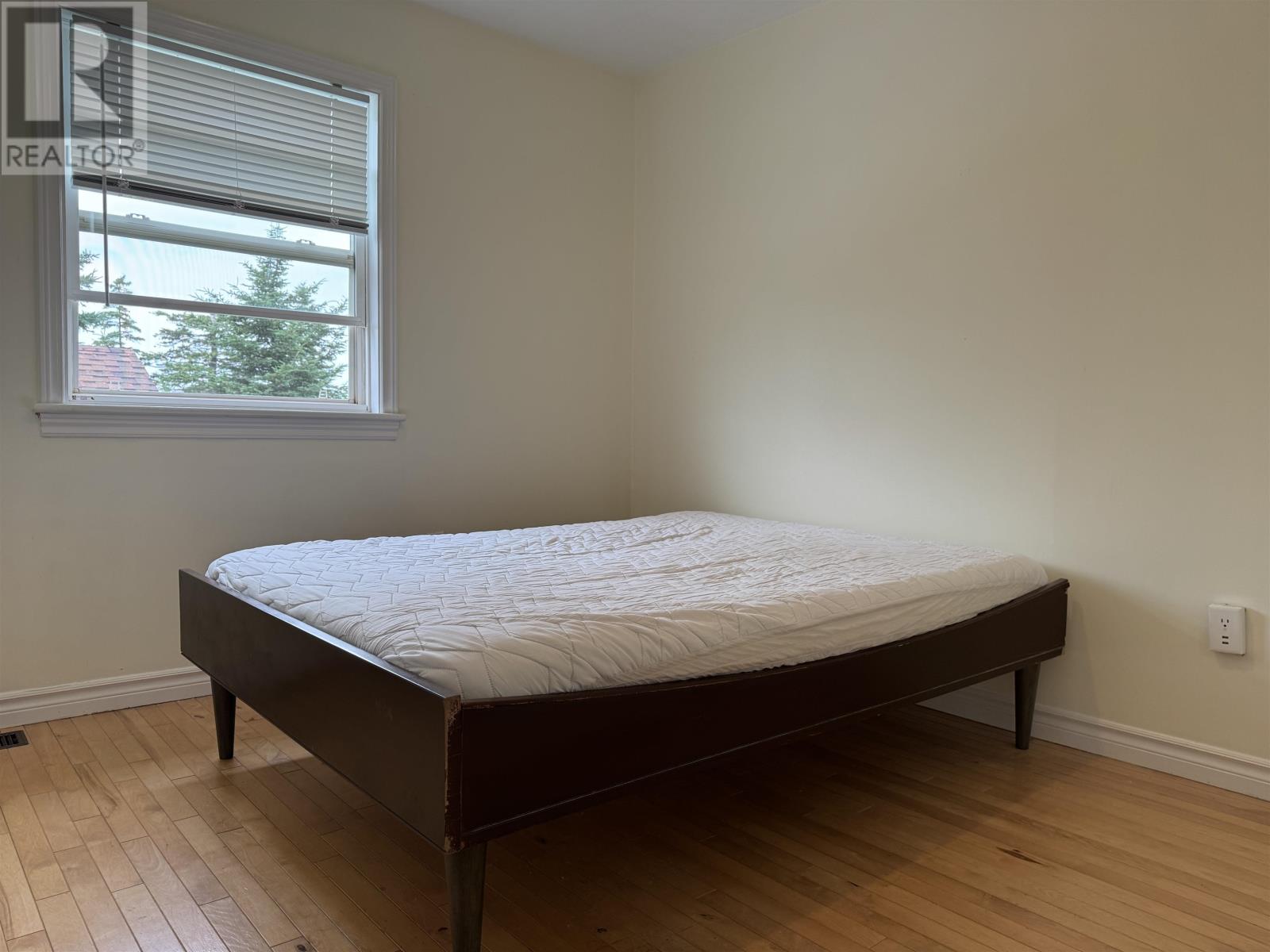 110 Glenfinnan Point Road