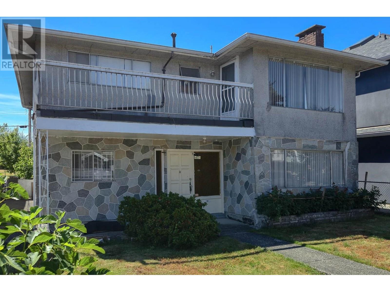 6021 Commercial Street