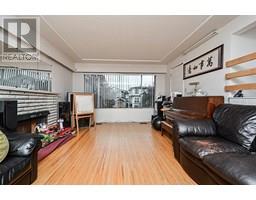 6021 Commercial Street, Image 2