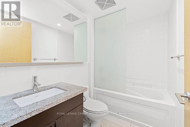 505 1005 King Street W