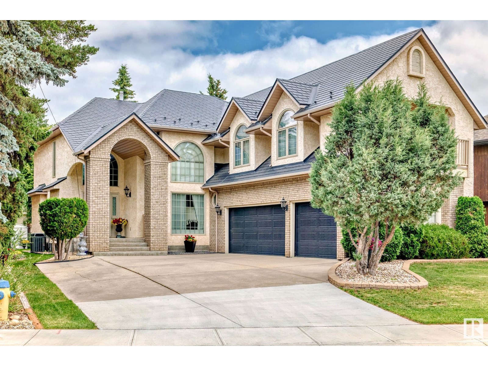 17416 53 Av Nw
