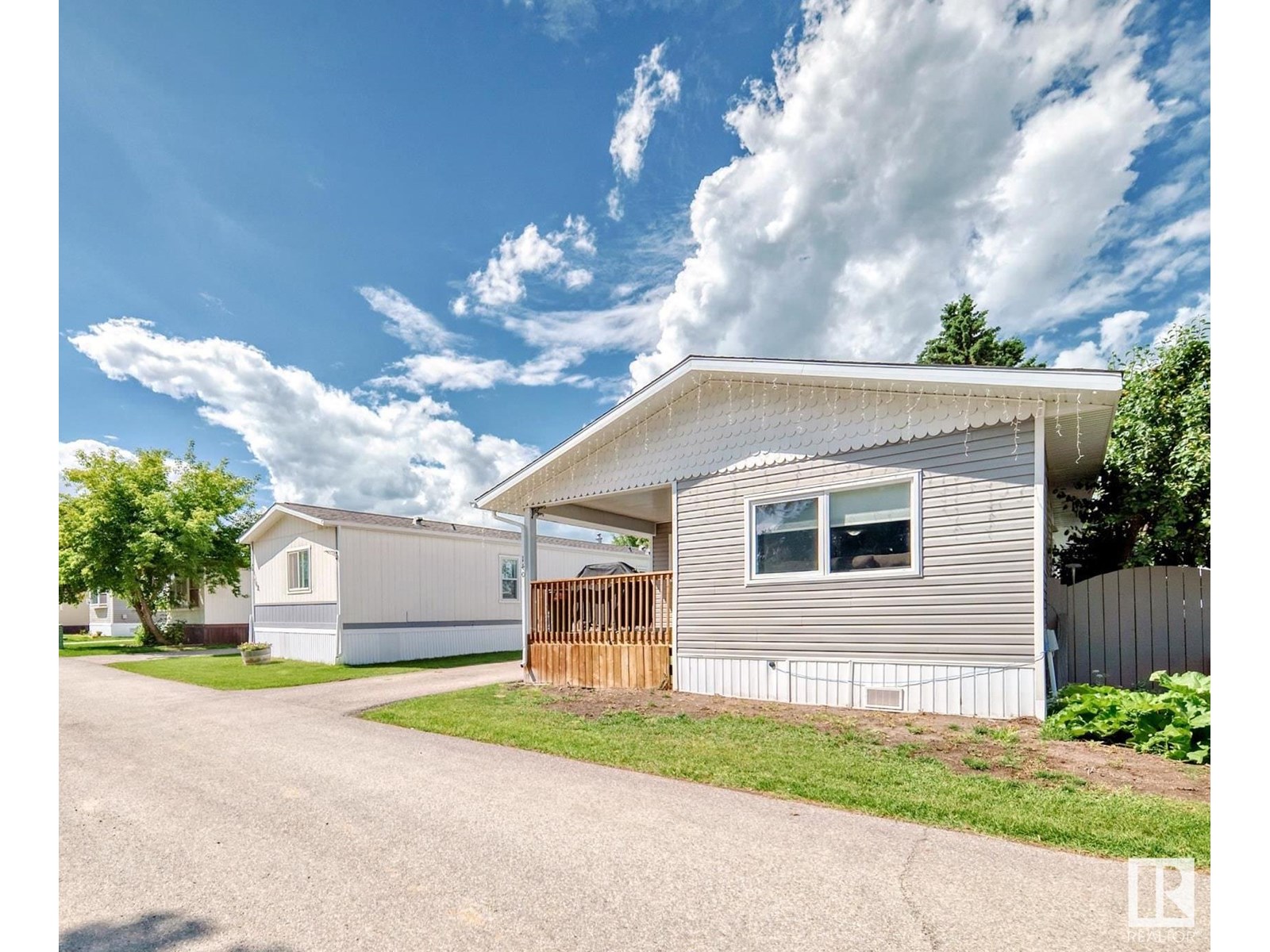 140 West View Cr Nw