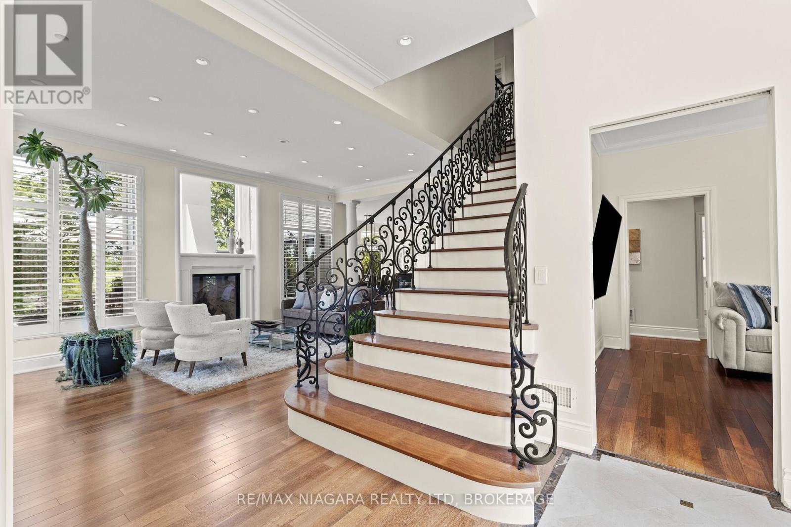 8319 Vegter Court