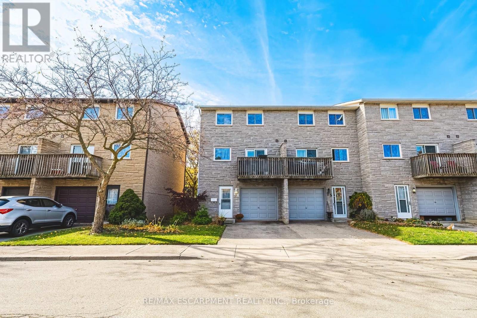 26 1155 Paramount Drive