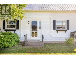 Bedroom - 3412 Trans Canada Highway Rte 1, South Pinette, PE C0A1B0 Photo 4