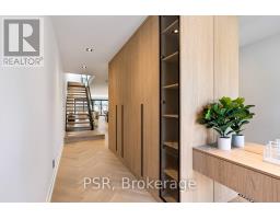 22 A Broadview Avenue, Image 2