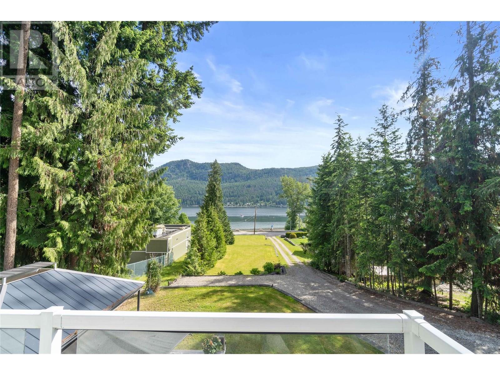 2524 Blind Bay Road