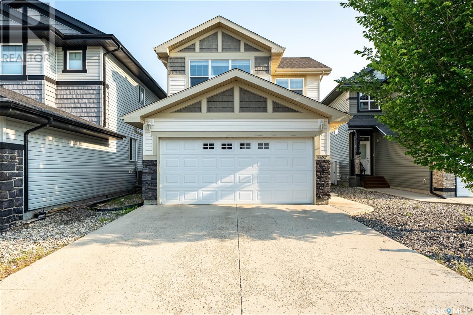 5427 Universal Crescent