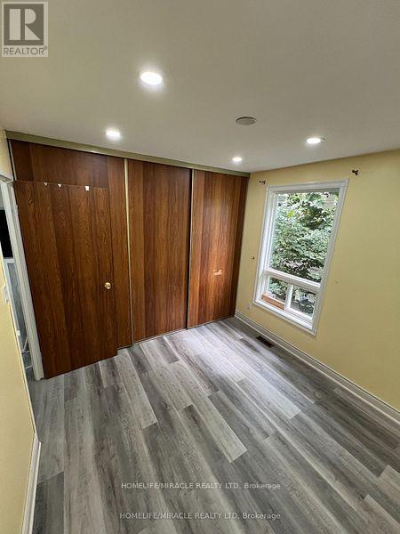 93 Greenbriar Road