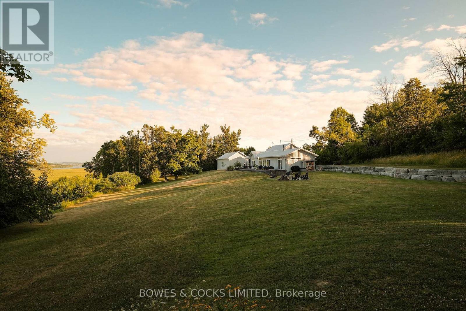 1009 Serpent Mounds Road