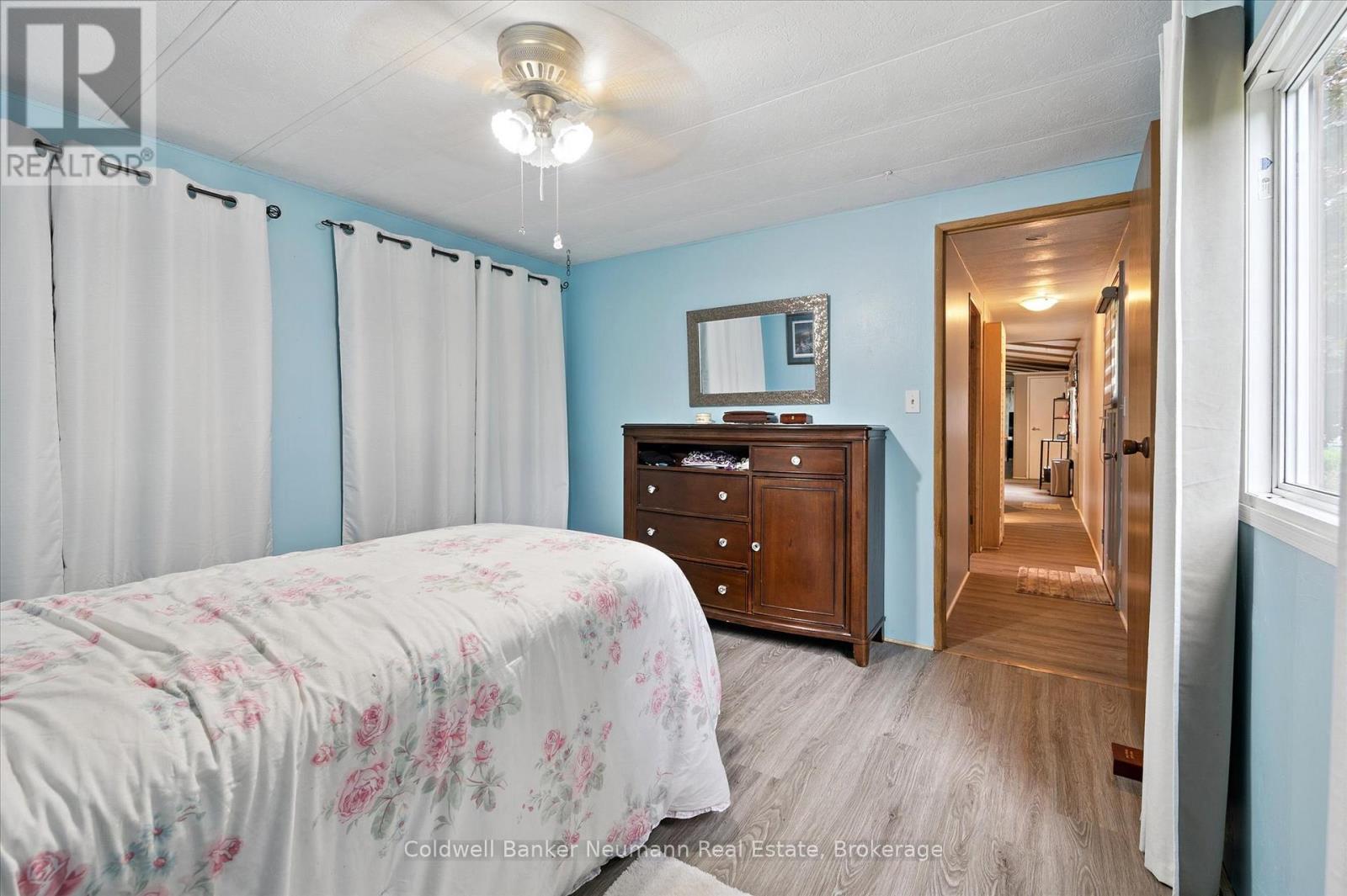93 Maple 1294 Concession 8 Road W