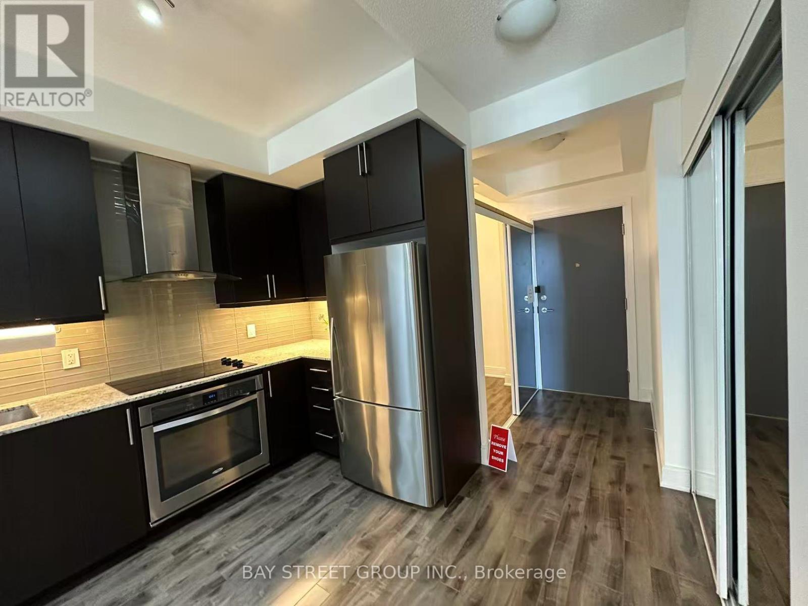 903 9608 Yonge Street